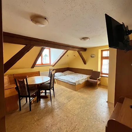 Bed & Breakfast Na Namesti Vysoké nad Jizerou