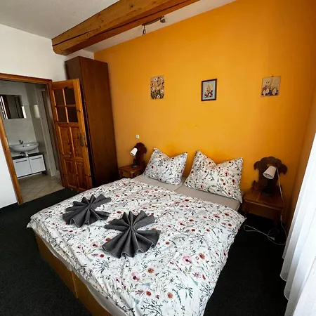 Bed & Breakfast Na Namesti Vysoké nad Jizerou